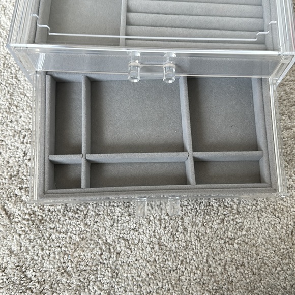 Small Jewelry Box - Picture 3 of 4